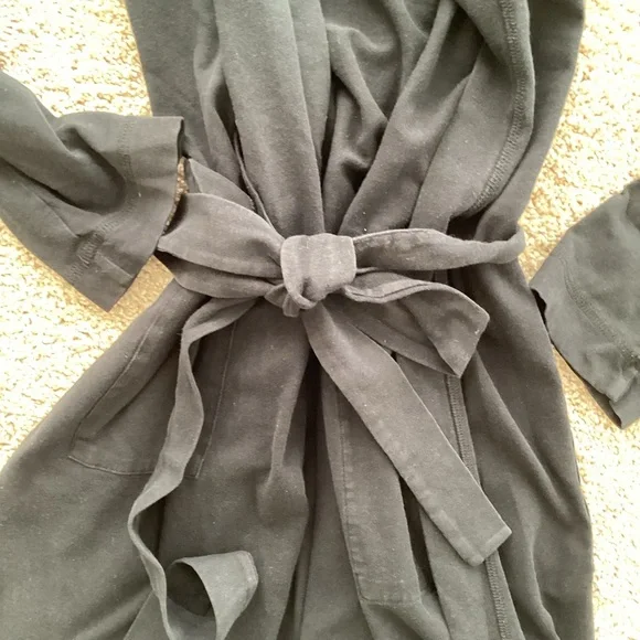 GAP LIGHTWEIGHT BATHROBE SIZE S/P - Picture 3 of 5